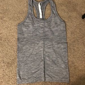 Swiftly tech racerback 2.0- lululemon